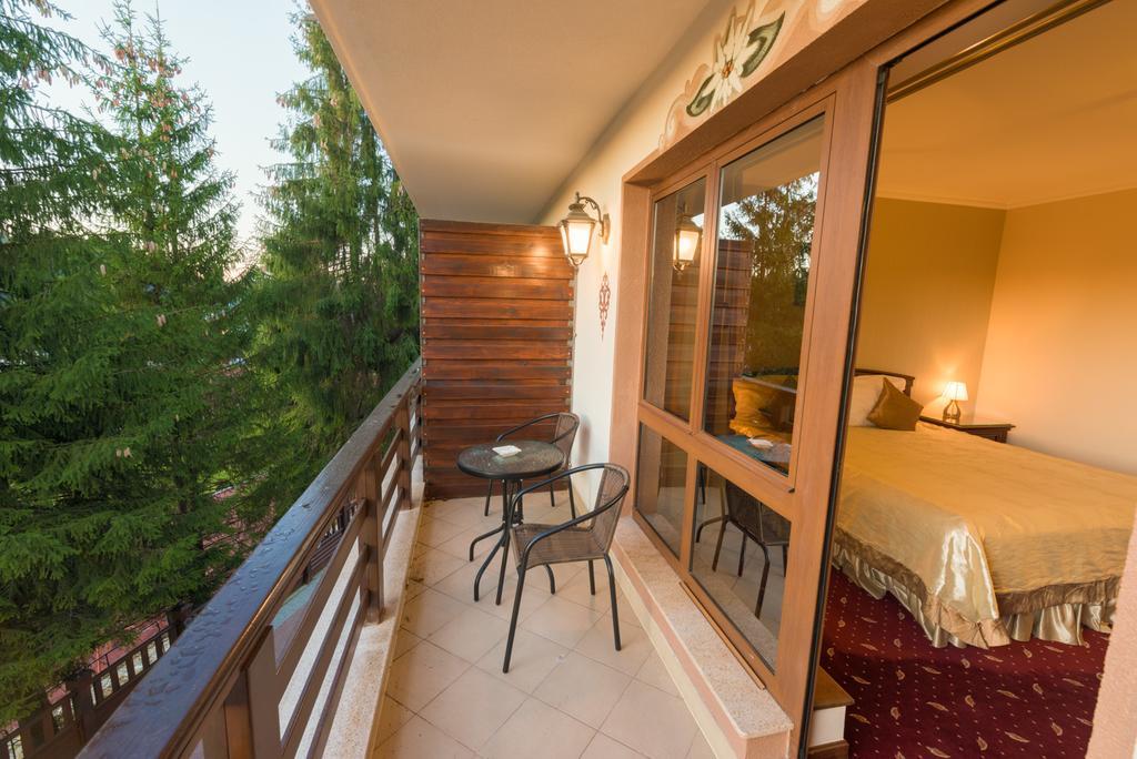 Edelweiss Poiana Hotels Пояна-Брашов Экстерьер фото