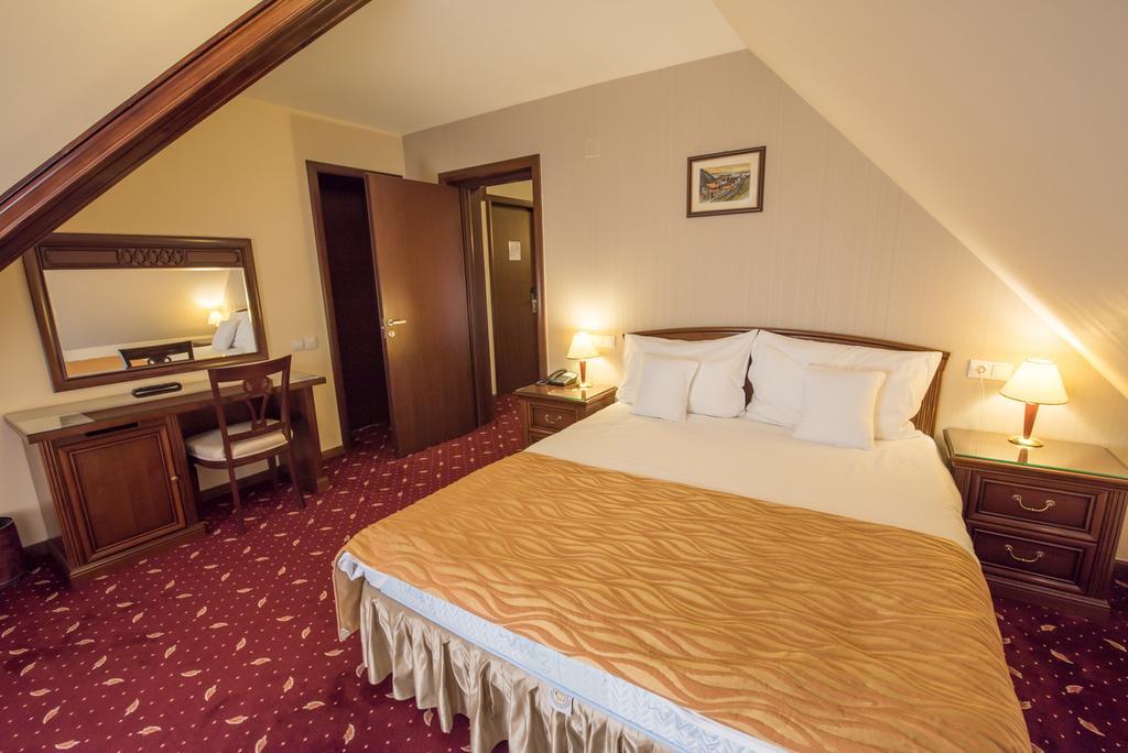 Edelweiss Poiana Hotels Пояна-Брашов Номер фото