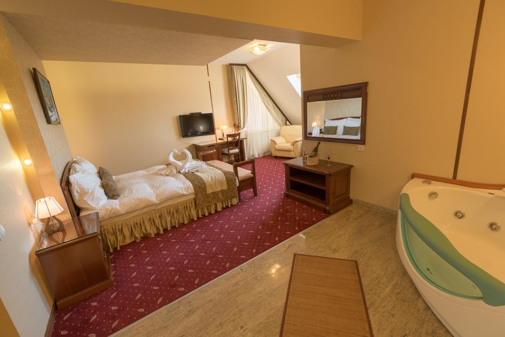 Edelweiss Poiana Hotels Пояна-Брашов Экстерьер фото